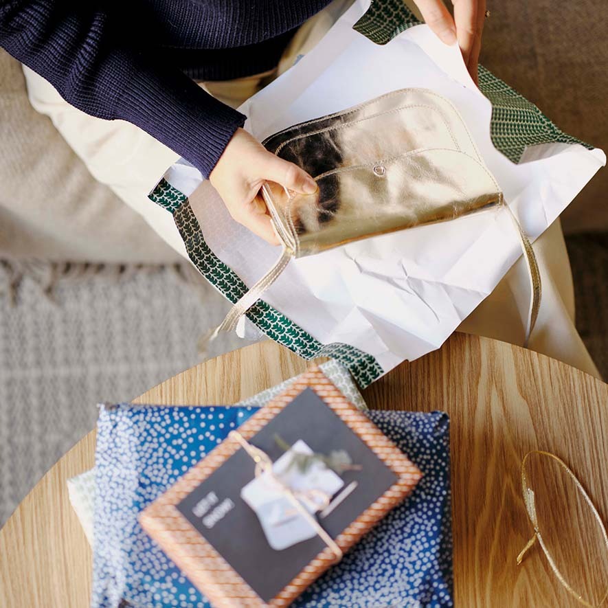 Christmas_Catchasebag_Keecie